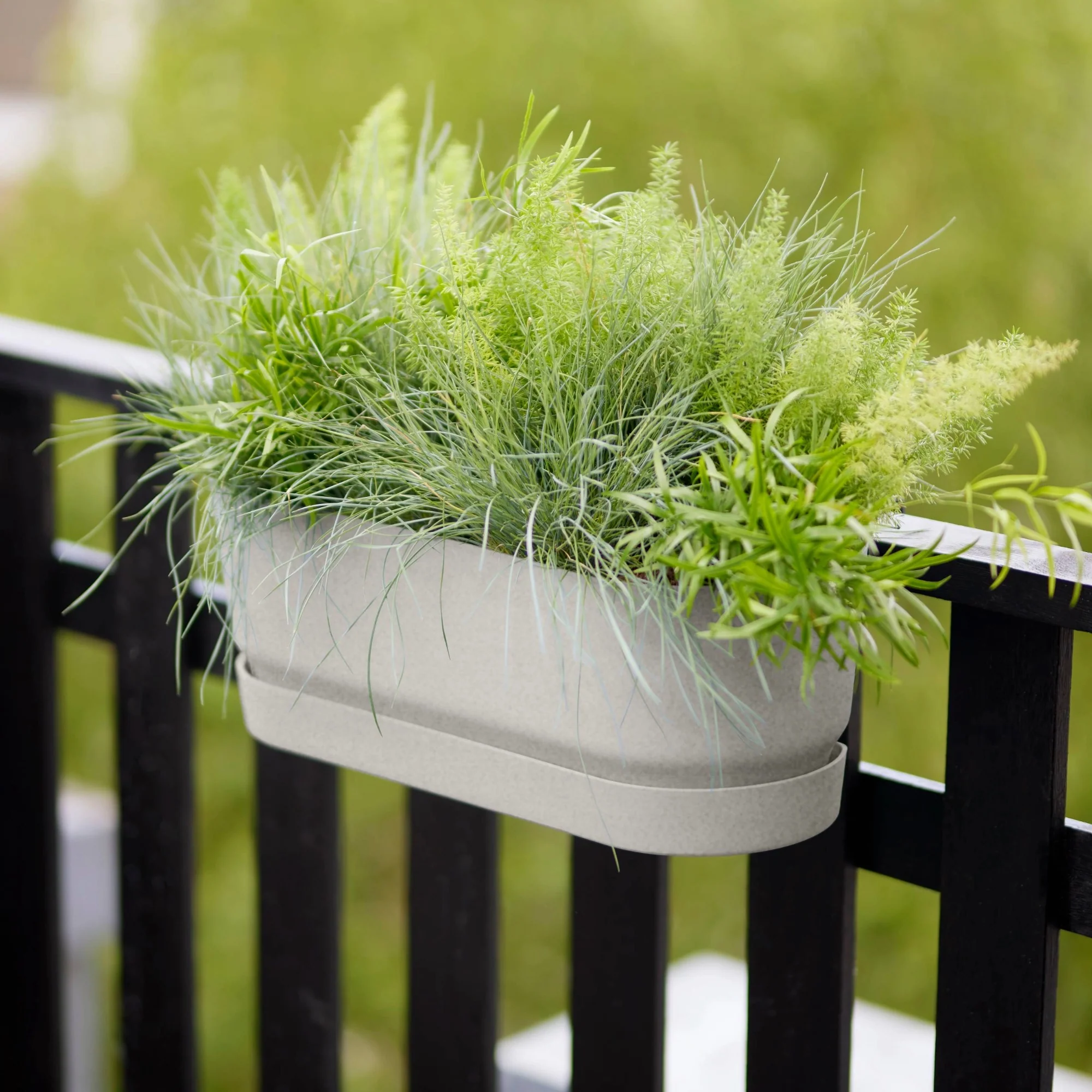 Pots, jardinières et tables potagères